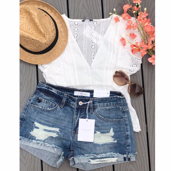 KanCan Pants - Kancan Distressed Cuff Hem Denim Shorts